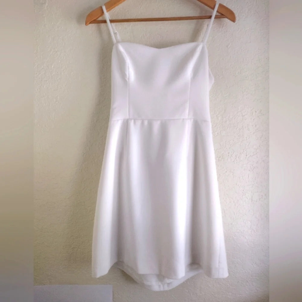 French Connection White Summer Dress With Tie Back - Picture 2 of 6